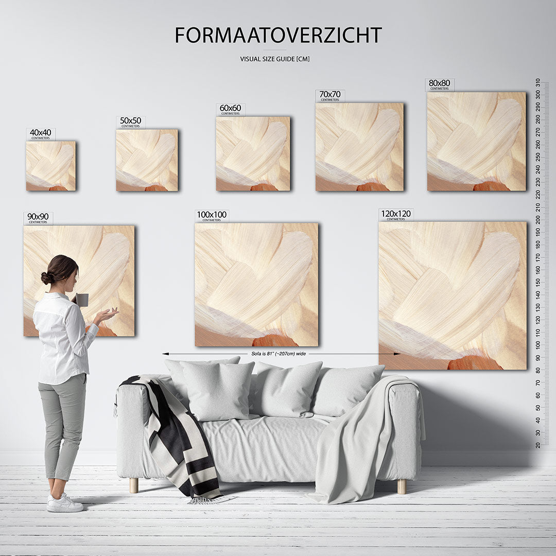Penseelstreken kunstwerk – dit werk toont vloeiende penseelstreken in zachte beige en bruin tinten. De compositie creëert een