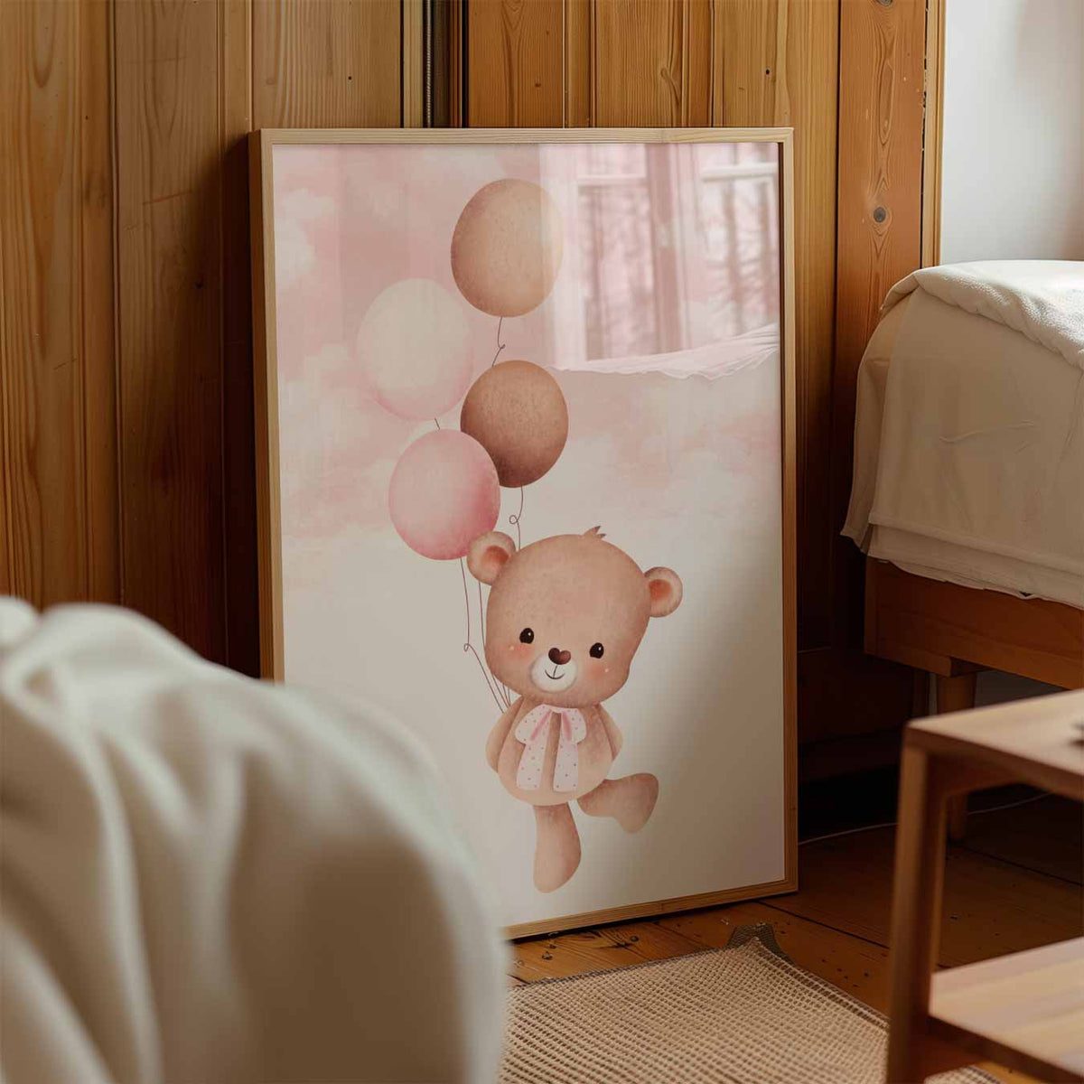 Lieve Teddybeer met Ballonnen – kinderposter in staand formaat