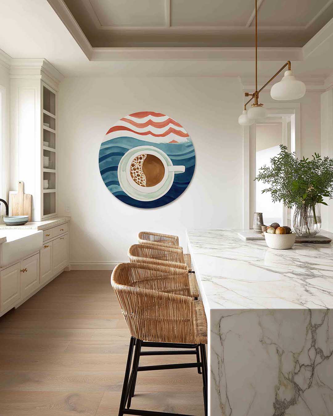 Koffiekop met golven – abstracte muurcirkel als ronde wanddecoratie