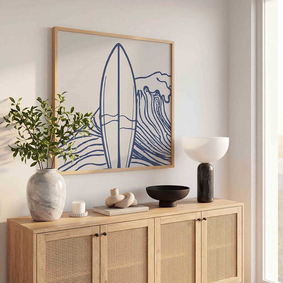 Surfplank en golven – kleurrijke poster in vierkant formaat