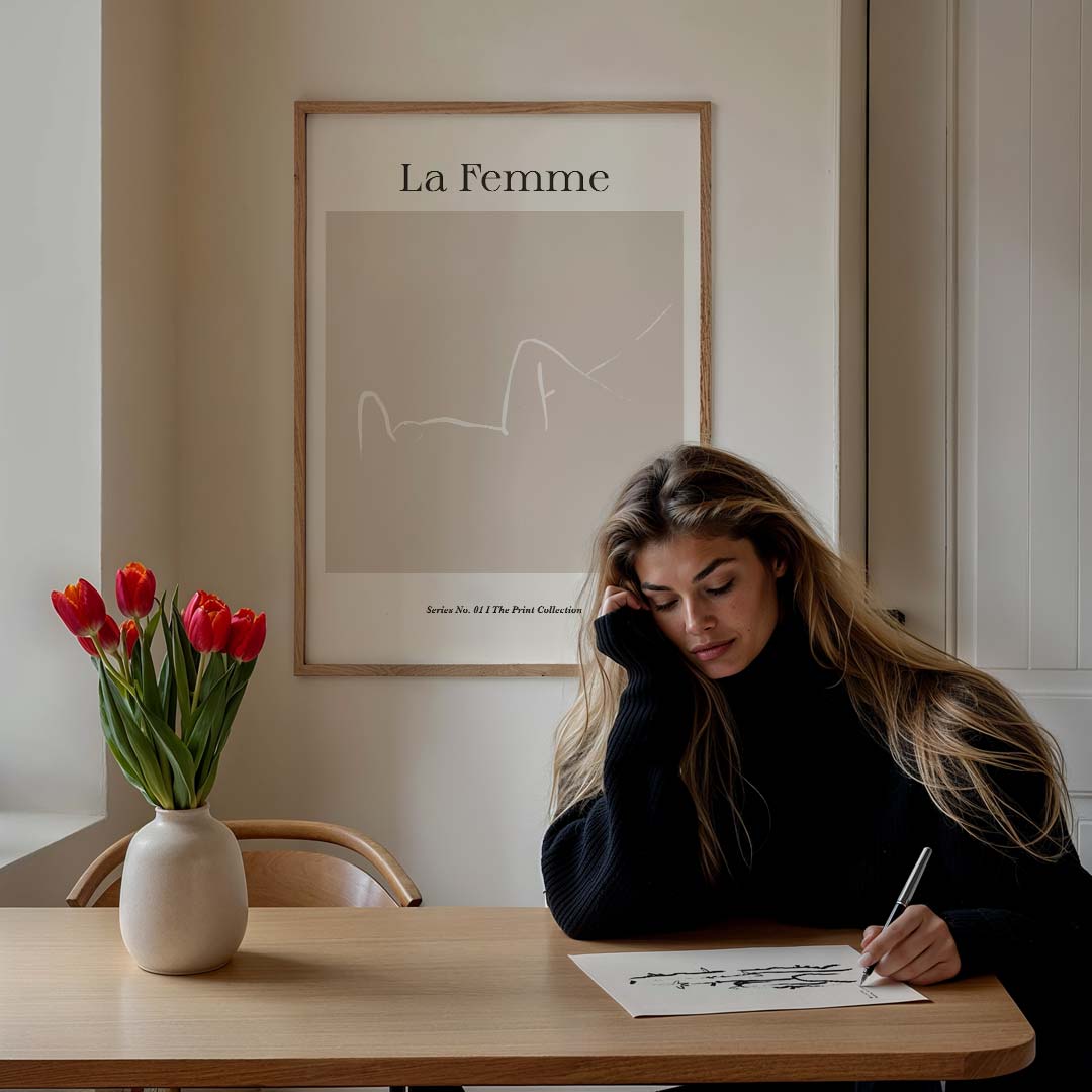 La Femme Elegante – lijntekening poster in staand formaat