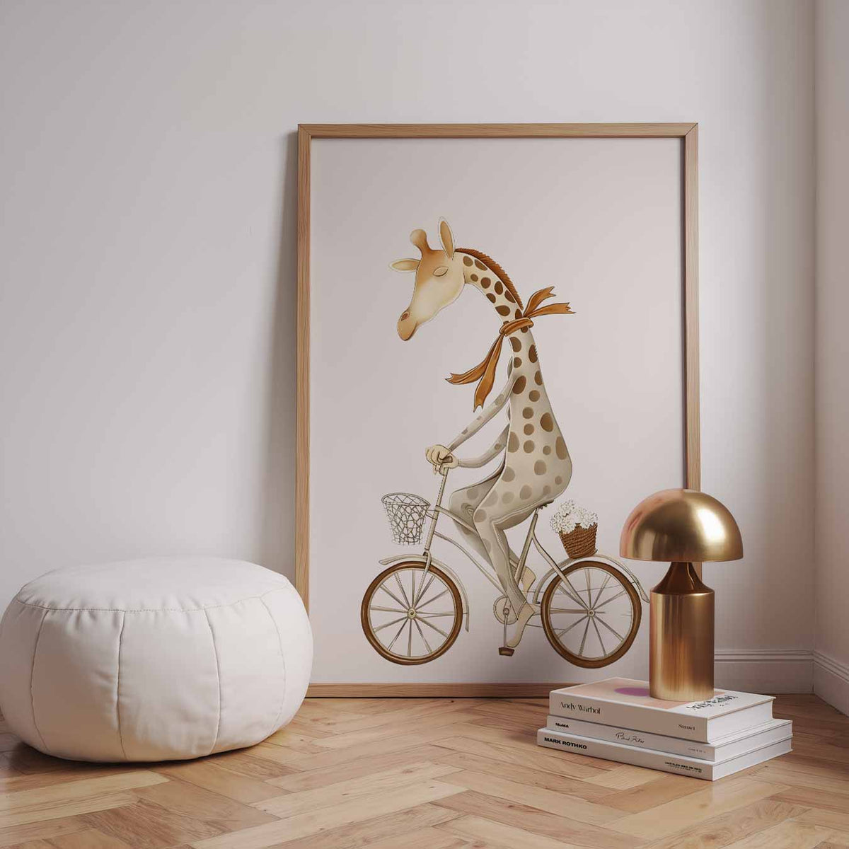 Dromerige Giraffe op Fiets – speelse wandkunst als portret kinderposter