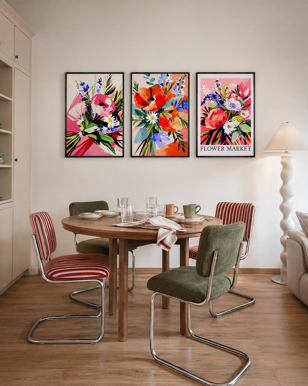 Bloemen en kleuren driedelige posterset – deze posterset in drie delen toont levendige bloemen in een