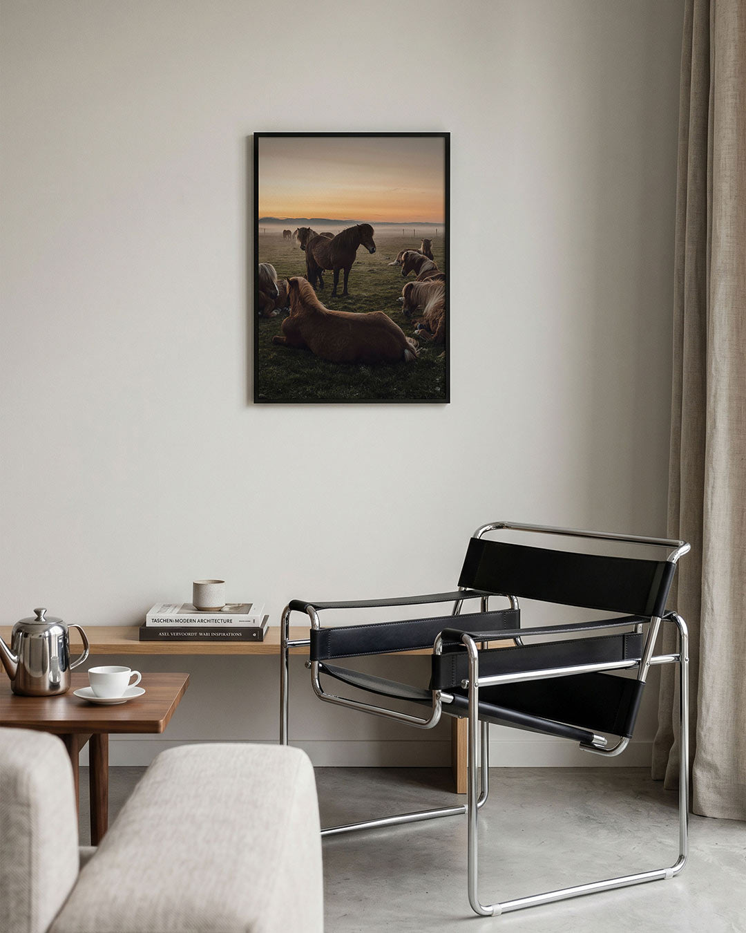 Abstracte poster – tweede productweergave – een abstracte poster met donkere tinten en een rustige visuele opbouw.