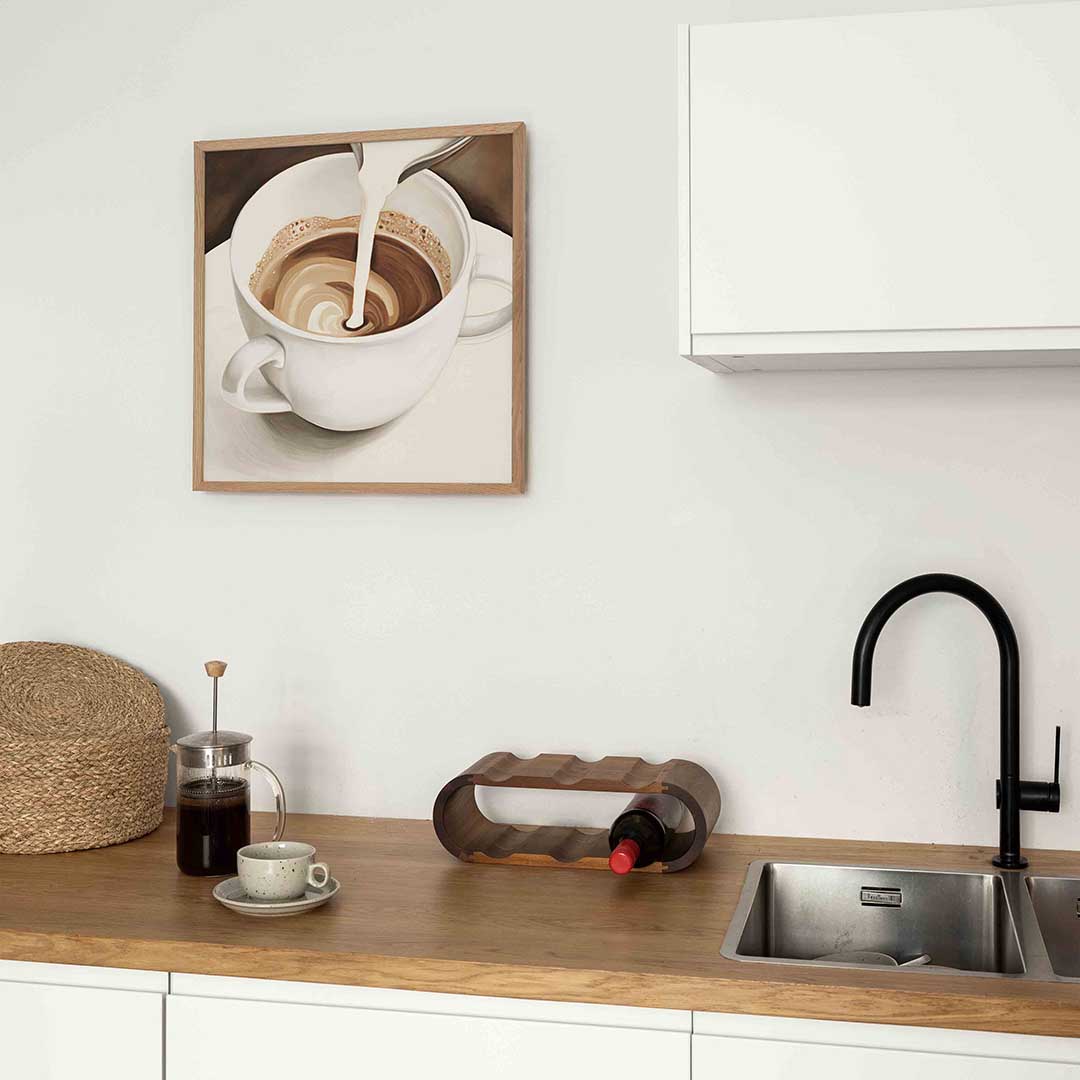 Koffiekop met melk – keukenposter in vierkant formaat