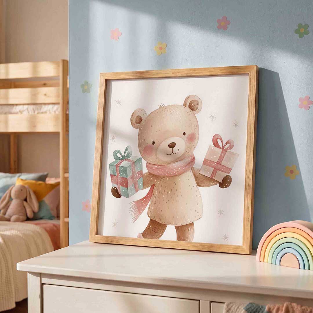 Beer met cadeaus – speelse wandkunst als vierkante kinderposter