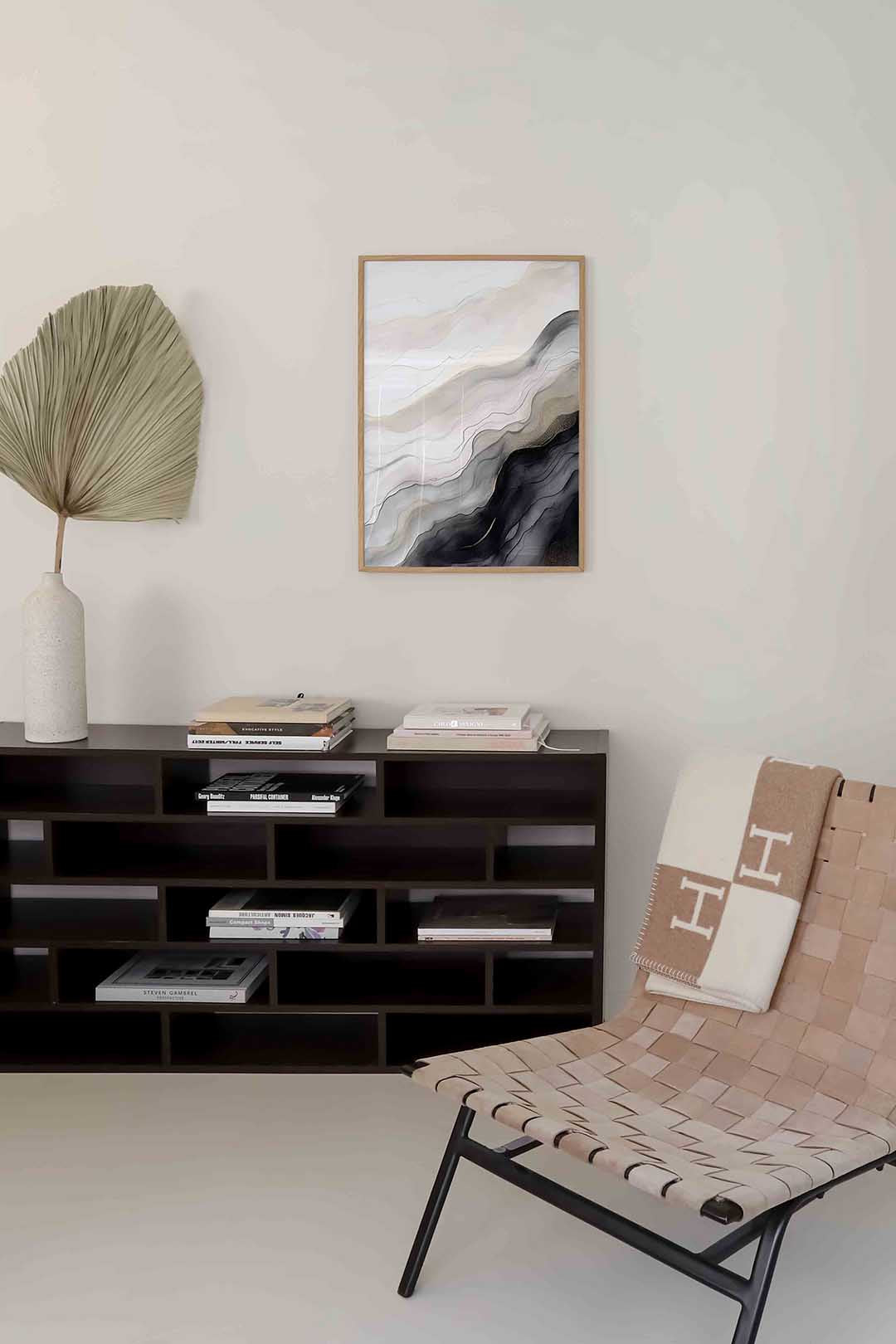 Golvende lijnen – zachte abstracte poster in staand formaat