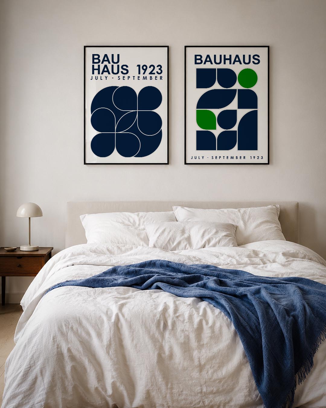 Vorm en balans Posterset-Bauhaus-geïnspireerde geometrische posters in een modern interieur