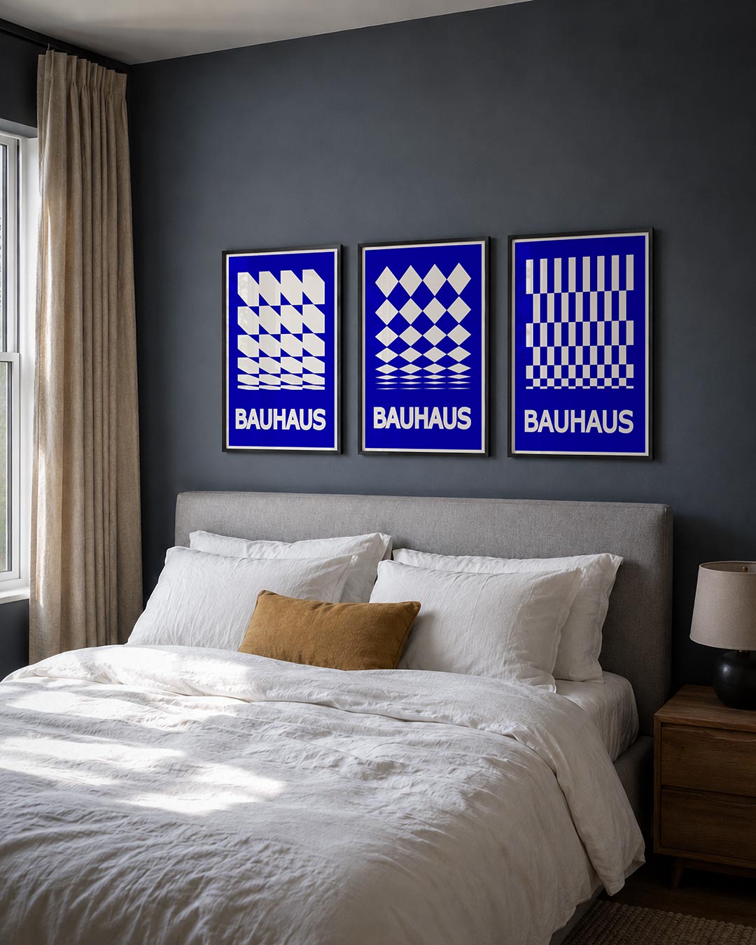 Abstract posterset – derde productweergave – een abstracte posterset met donkere tinten en een rustige visuele opbouw.