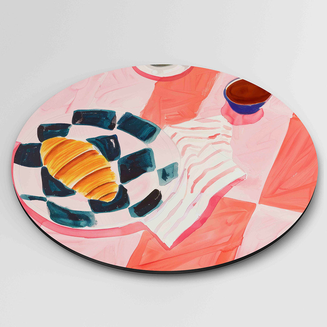 Ontbijt met croissant – ronde wanddecoratie met abstract ontwerp