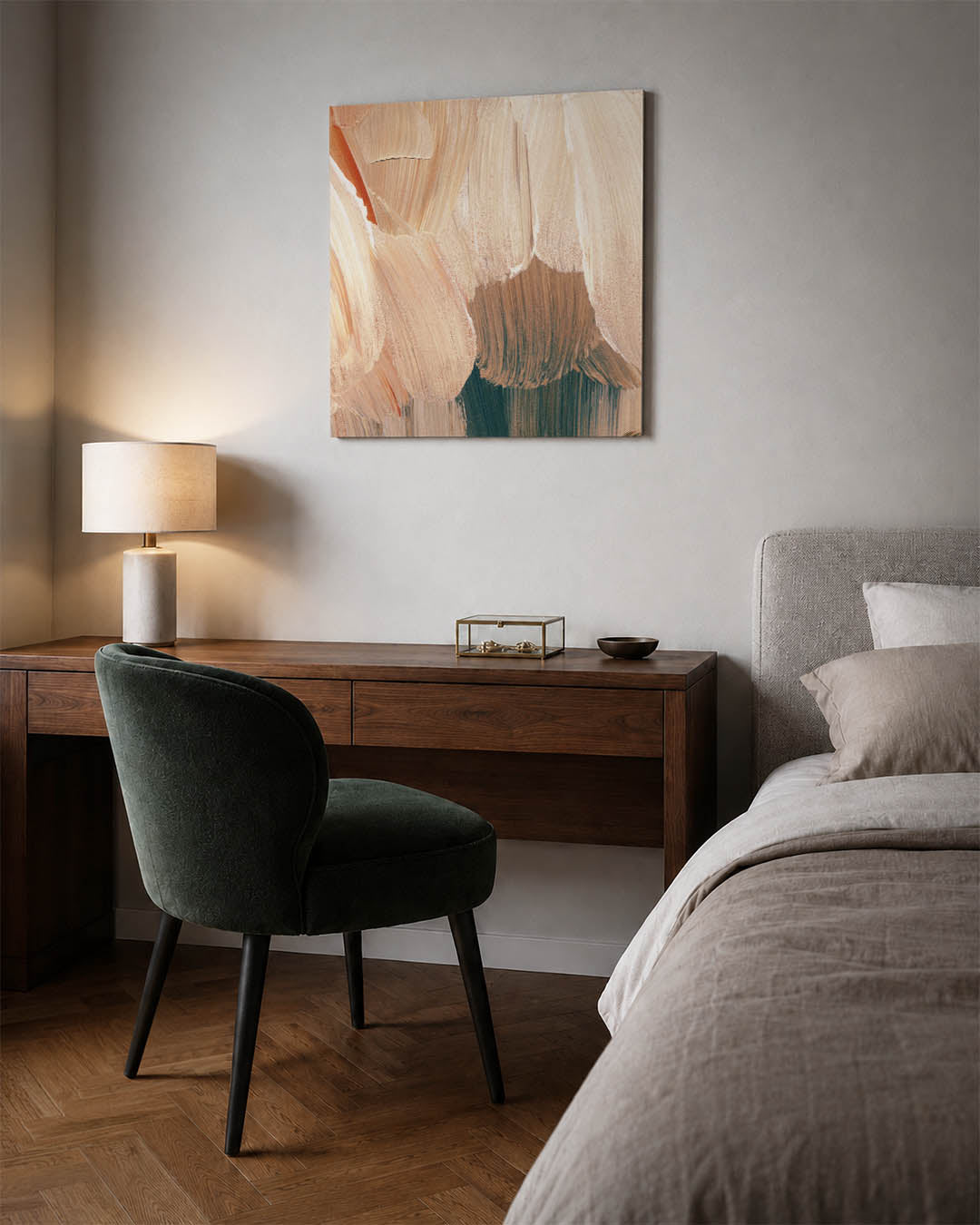 Penseelstreken kunstwerk – materiaalweergave – dit werk toont vloeiende penseelstreken in beige en bruin, met subtiele