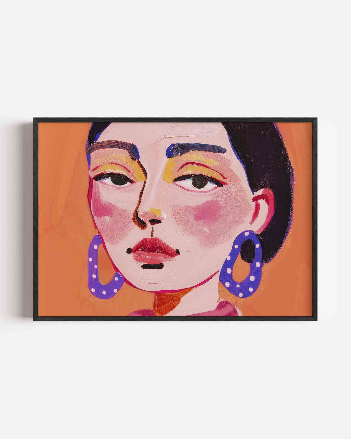 Portret met blauwe oorbellen – vrouwelijk portret als landscape poster