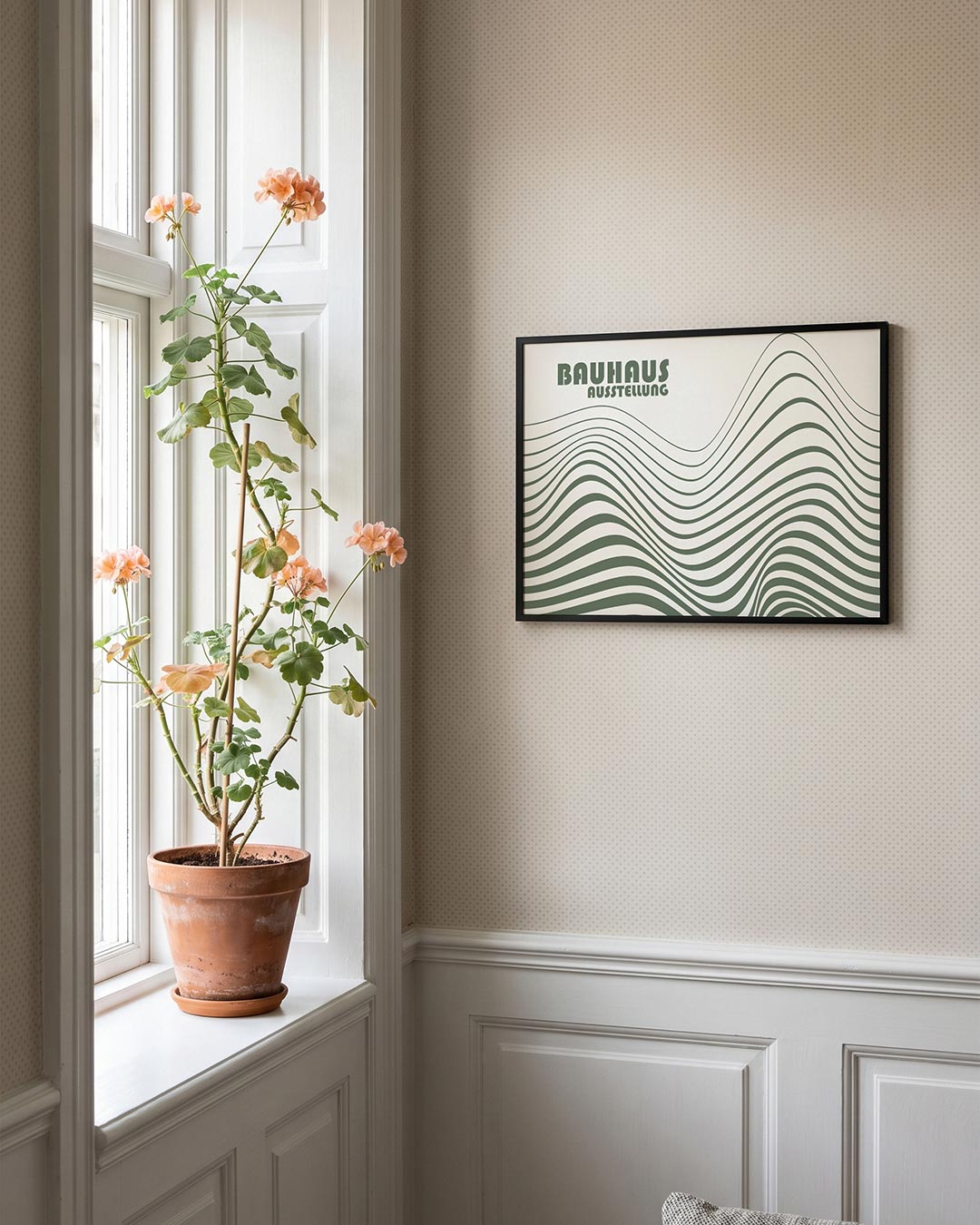 Golvend lijnenspel – liggende Bauhaus poster voor aan de muur