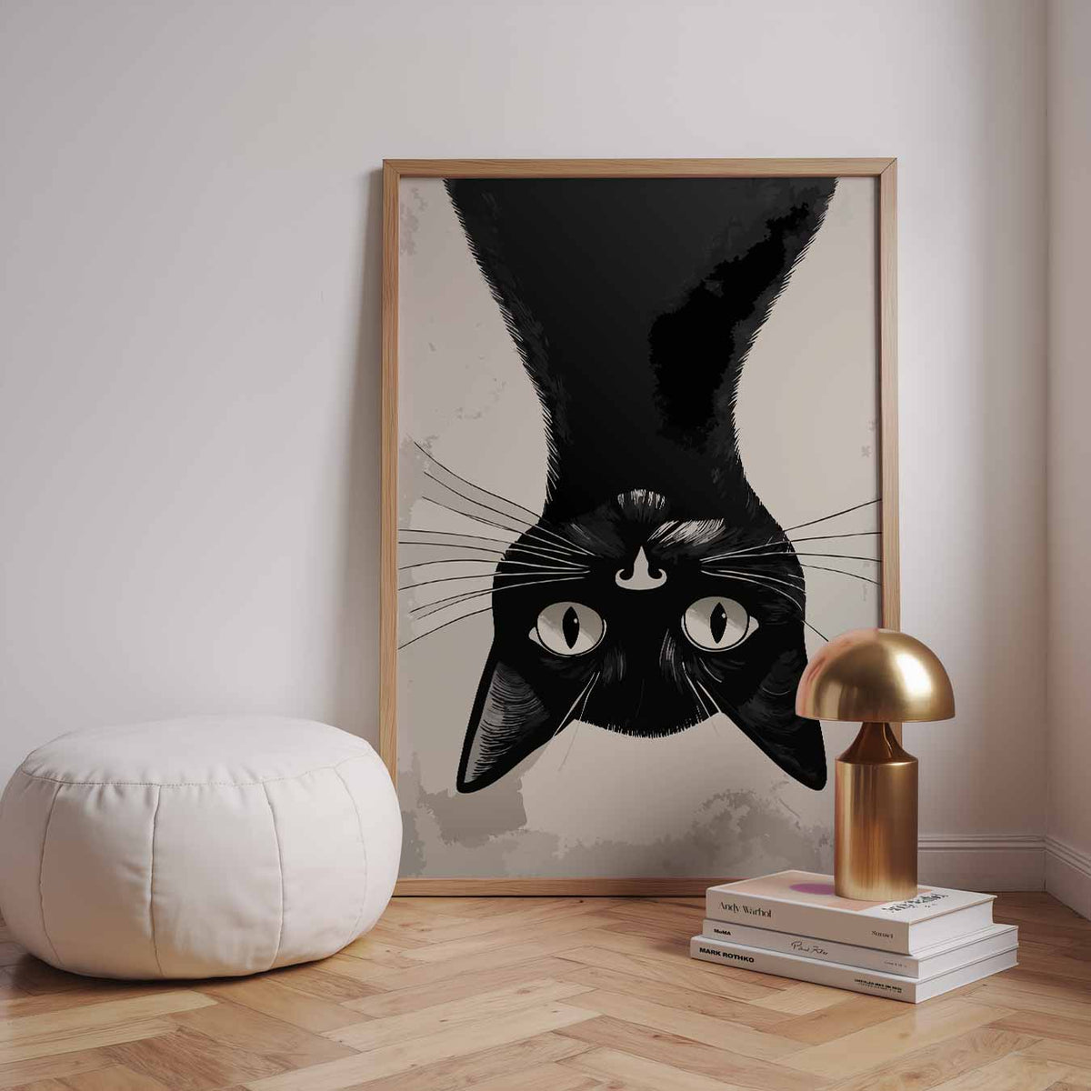 Schattige Omgekeerde Kat – dieren poster in staand formaat