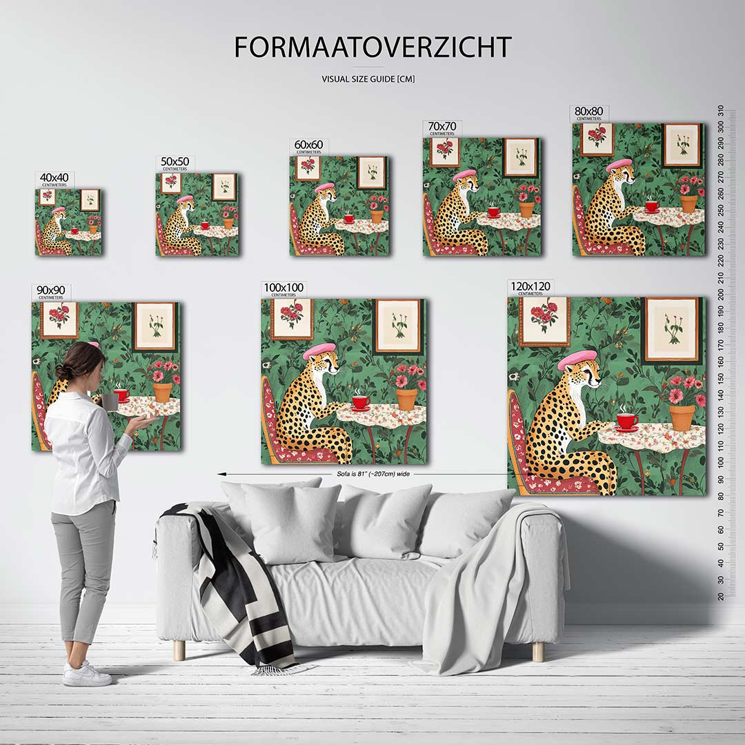 Dromerige dierenkamer kunstwerk – dit kunstwerk toont een dier met een roze hoed, zittend aan een tafel met bloemen en een
