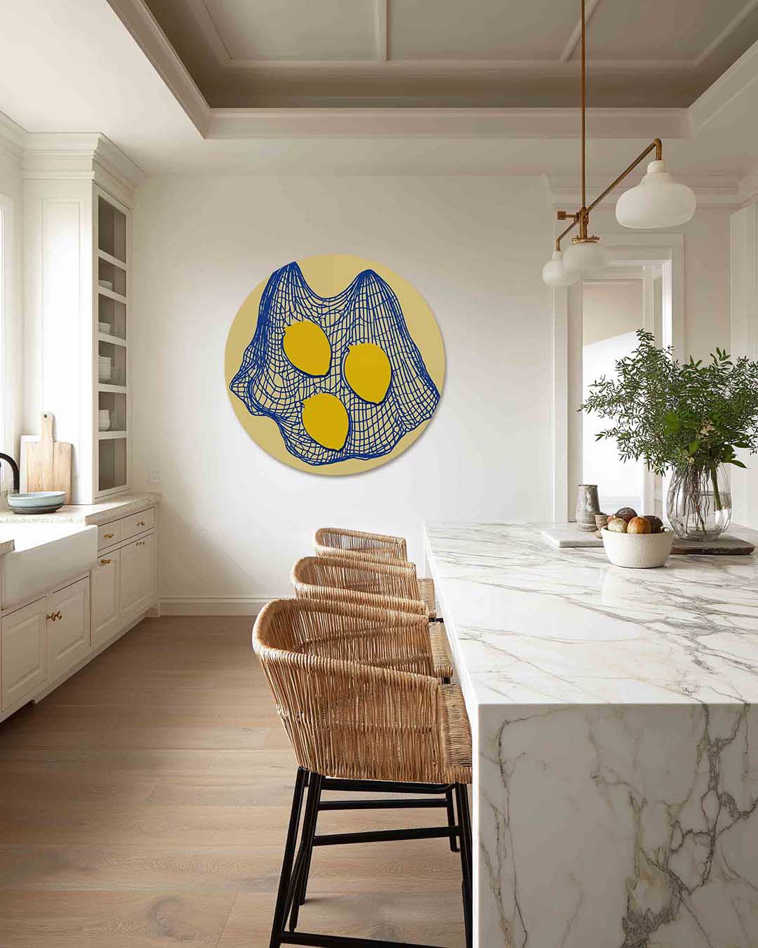 Citroenen in net – abstracte muurcirkel als ronde wanddecoratie