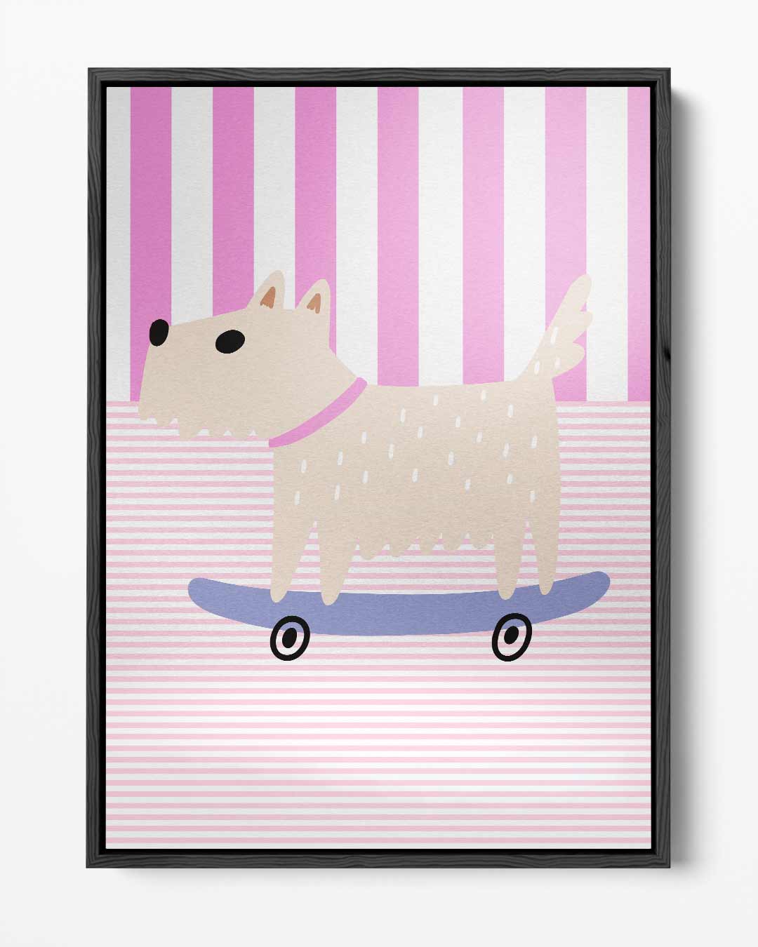 Skater Hondje op Roze Strepen – portret kunstwerk als wanddecoratie