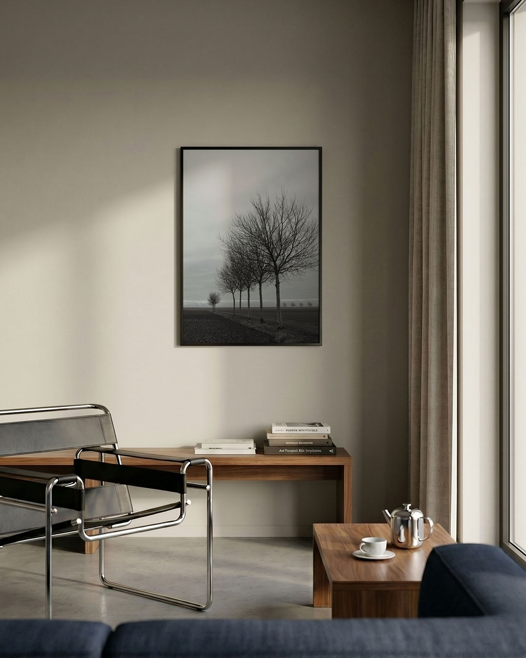 Landschap met bomenrij poster – detailweergave – een rij kale bomen langs een weg in een open landschap. De lucht is bewolkt