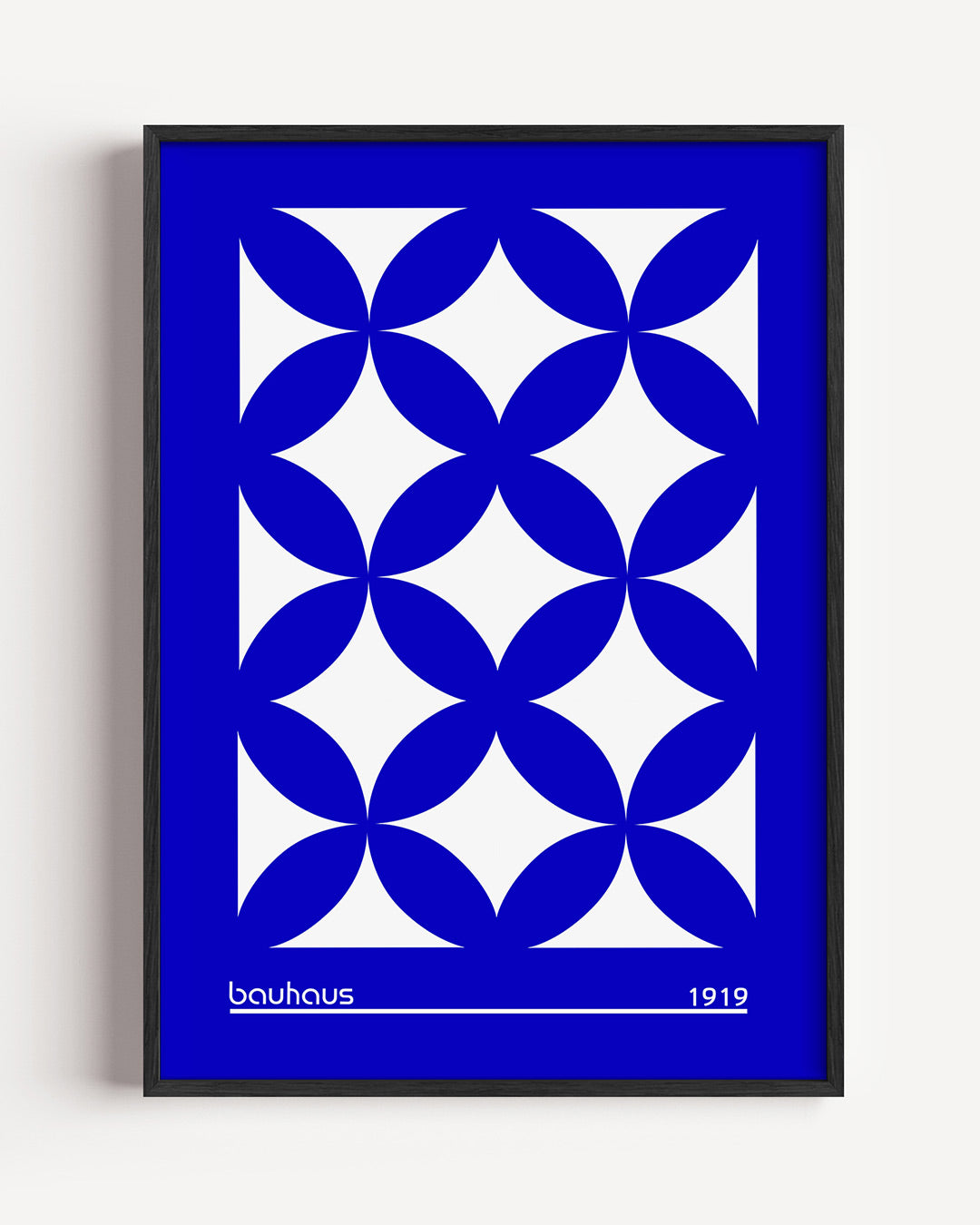 Vormritme en kleur – staande Bauhaus poster als wanddecoratie