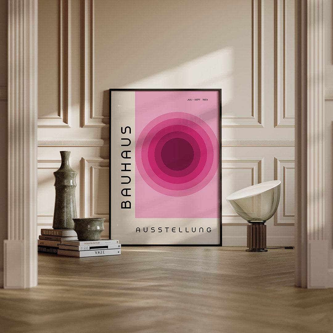 Cirkelvormen en tekst – moderne Bauhaus wandkunst als poster