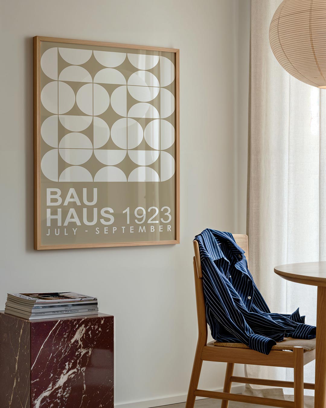 Cirkelpatroon en tekst – geometrische poster in Bauhaus-stijl van WallArtistic