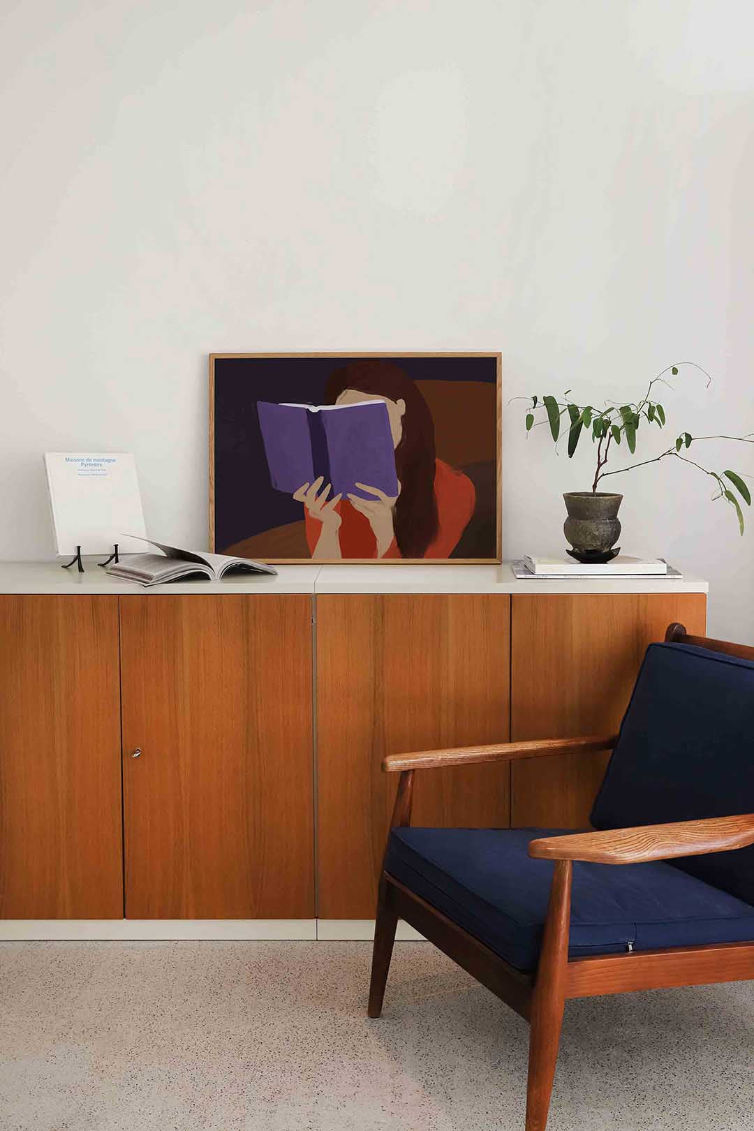 Lezende vrouw – moderne landscape wanddecoratie van WallArtistic
