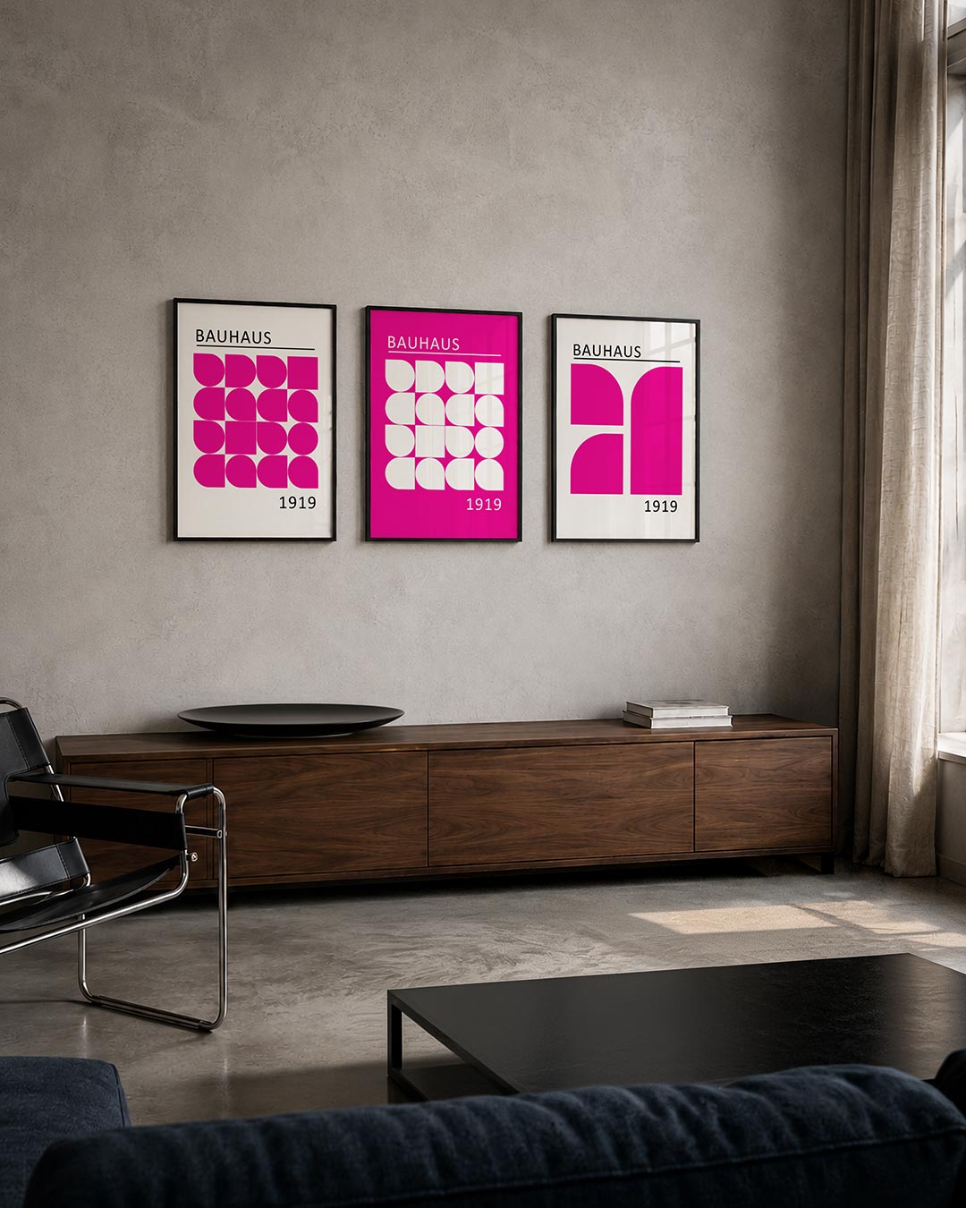 Vorm en kleur driedelige posterset – deze posterset in drie delen toont een speelse ordening van roze vormen op een witte