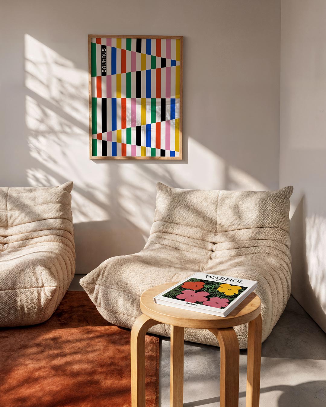 Kleurrijke lijnenspel – geometrische Bauhaus poster in staand formaat