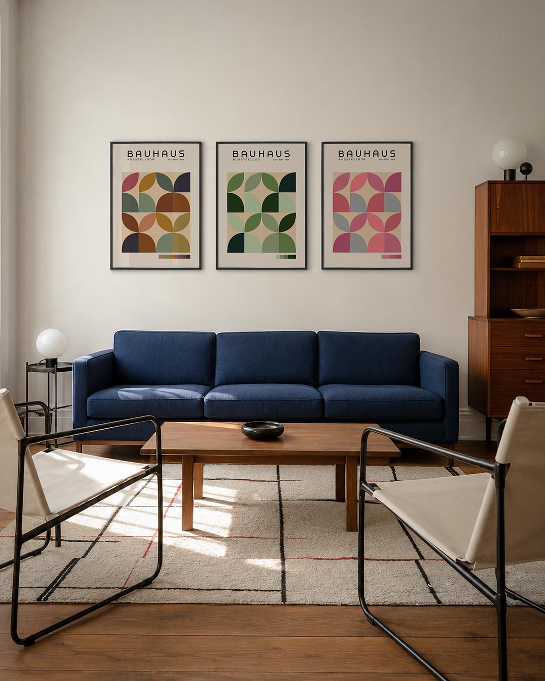 Vorm en kleurenspel driedelige posterset – deze posterset in drie delen toont een ritmisch spel van halve cirkels en