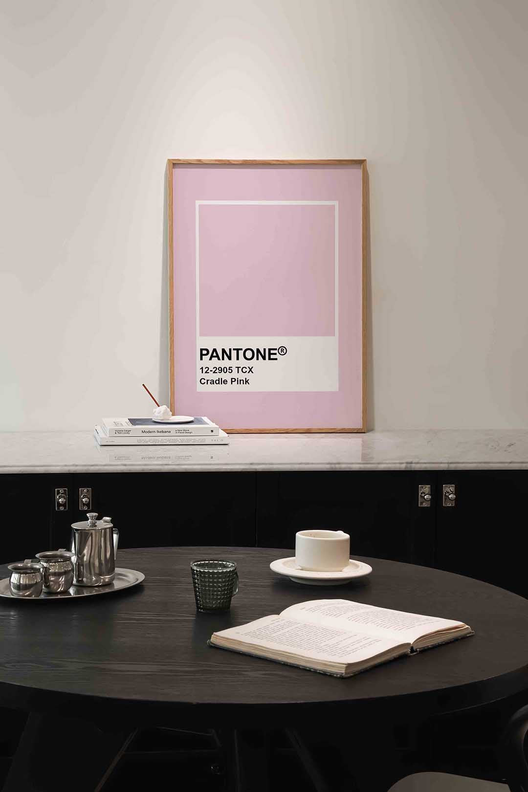 Pantone cradle pink – abstracte poster in staand formaat