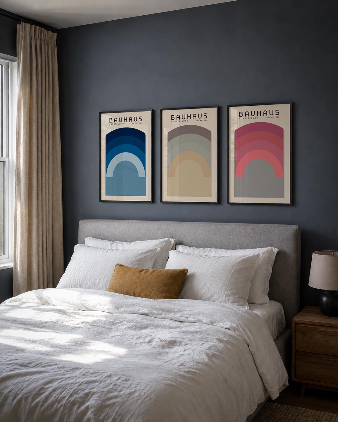 Kleurboog ritme posterset – derde productweergave – deze posterset in drie delen toont een harmonie van blauwe bogen op een