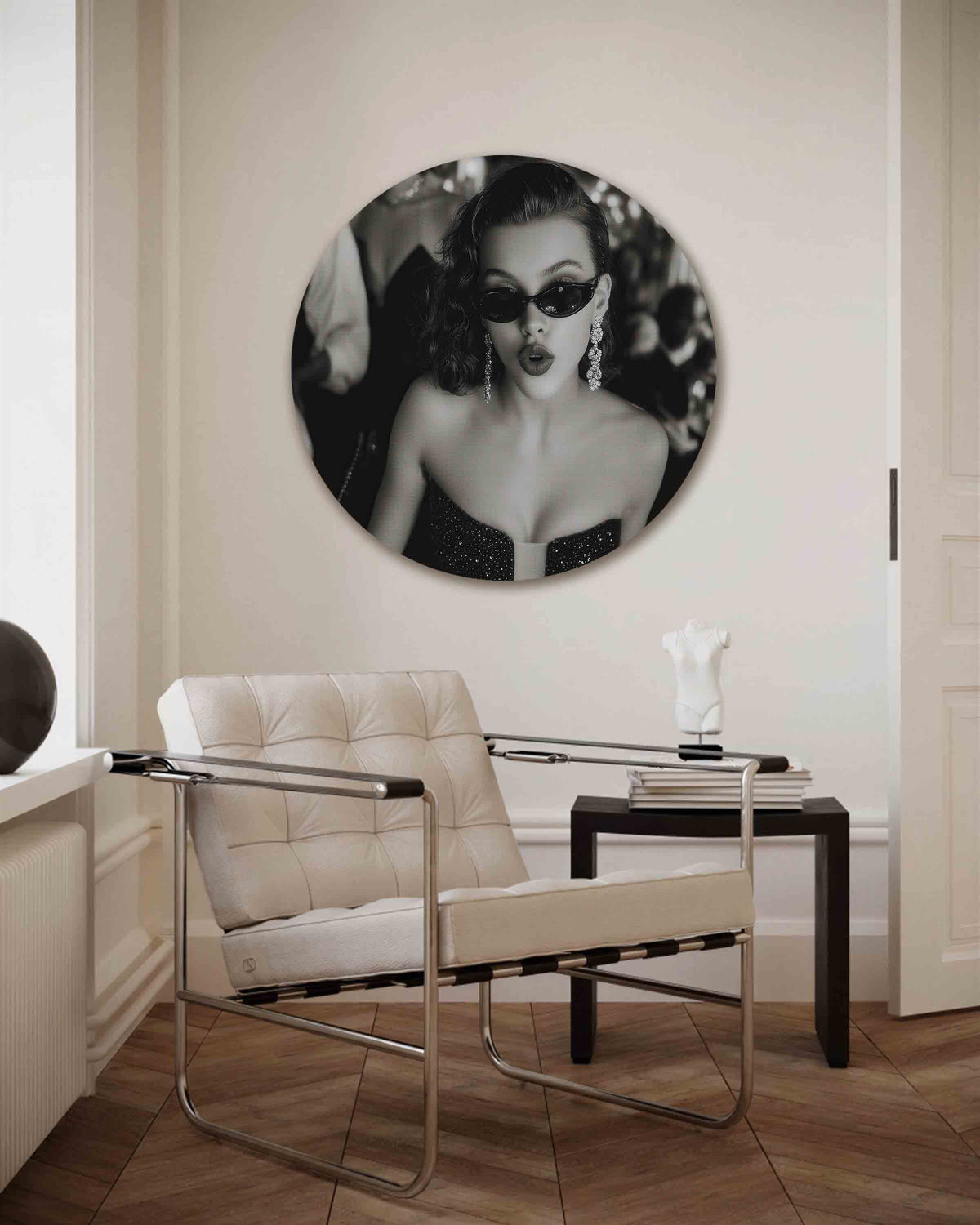 Vrouw met zonnebril – Pop Art muurcirkel als ronde wanddecoratie
