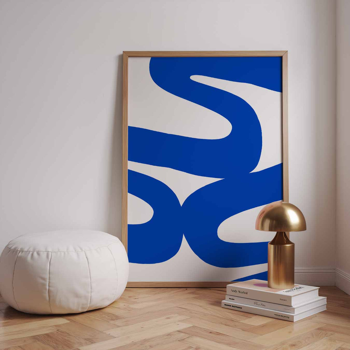Dynamisch Blauwe Golf – staande kleurrijke abstracte wanddecoratie van WallArtistic