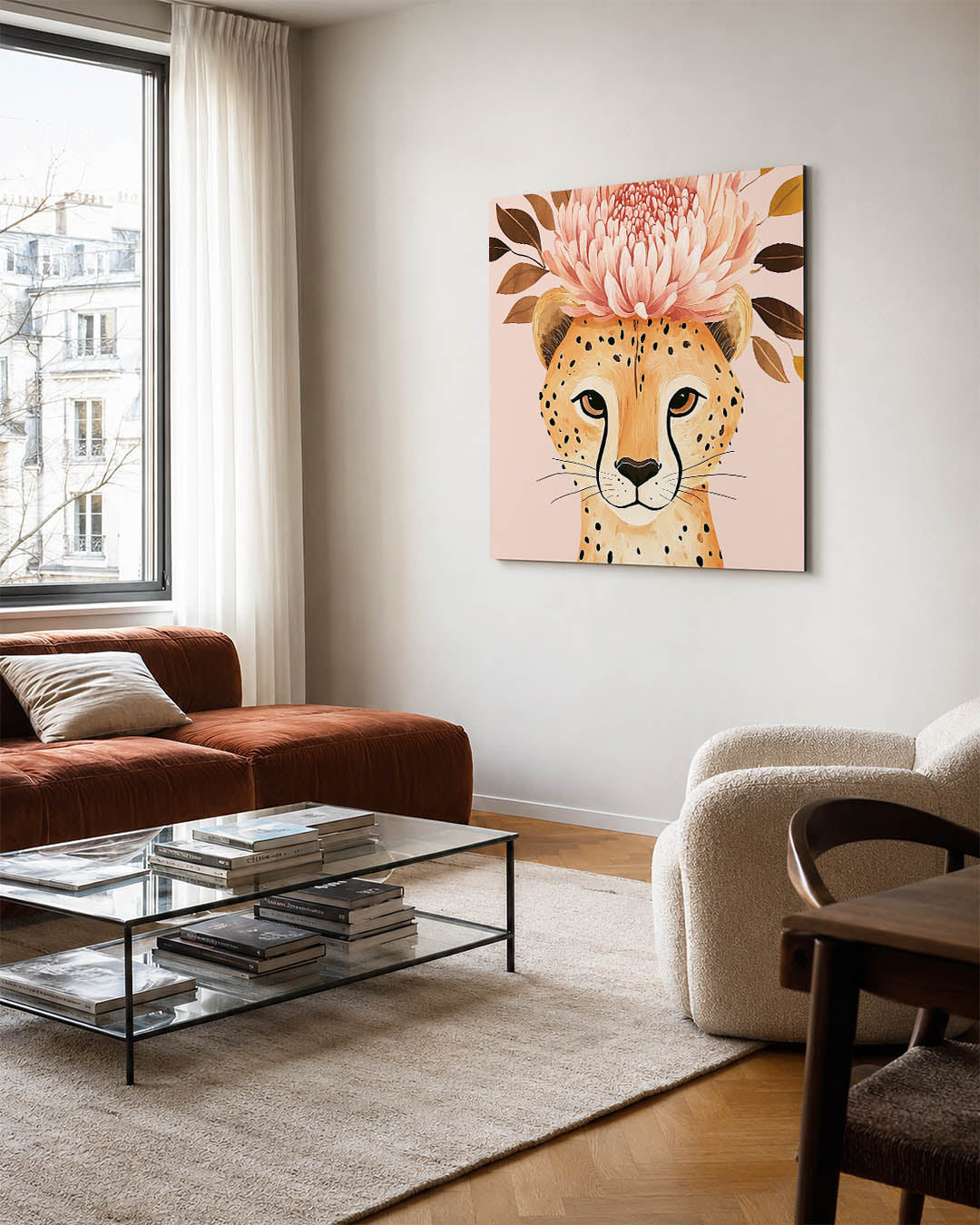 Dromerige bloem kunstwerk – vierkante wanddecoratie – een dier met een grote bloem op zijn hoofd, omringd door bladeren. De
