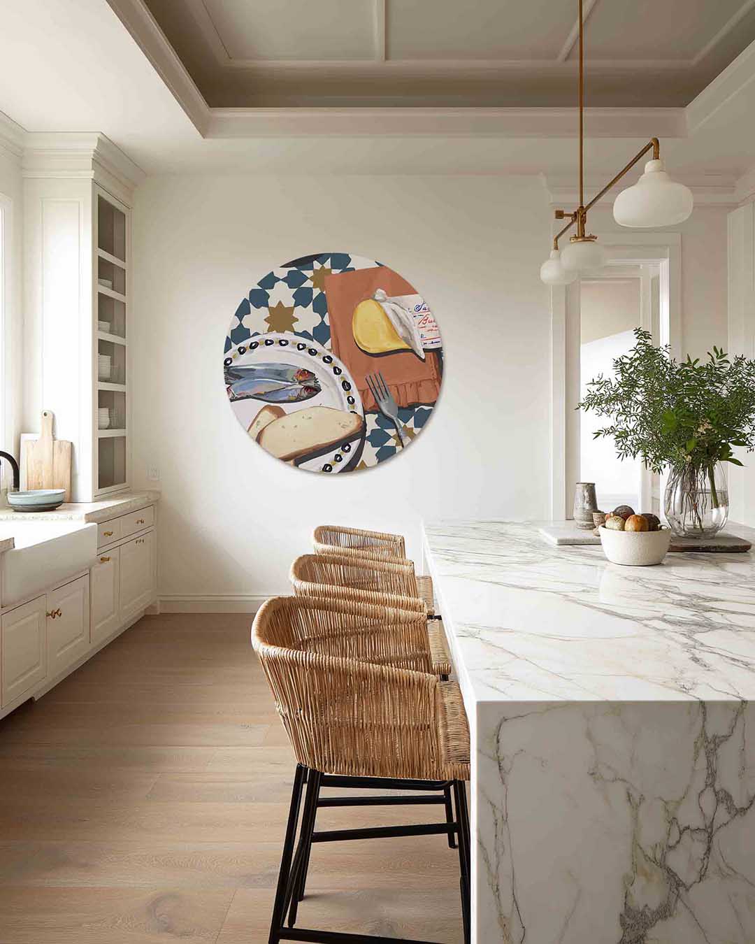 Ontbijt met vis en brood – abstracte muurcirkel als ronde wanddecoratie