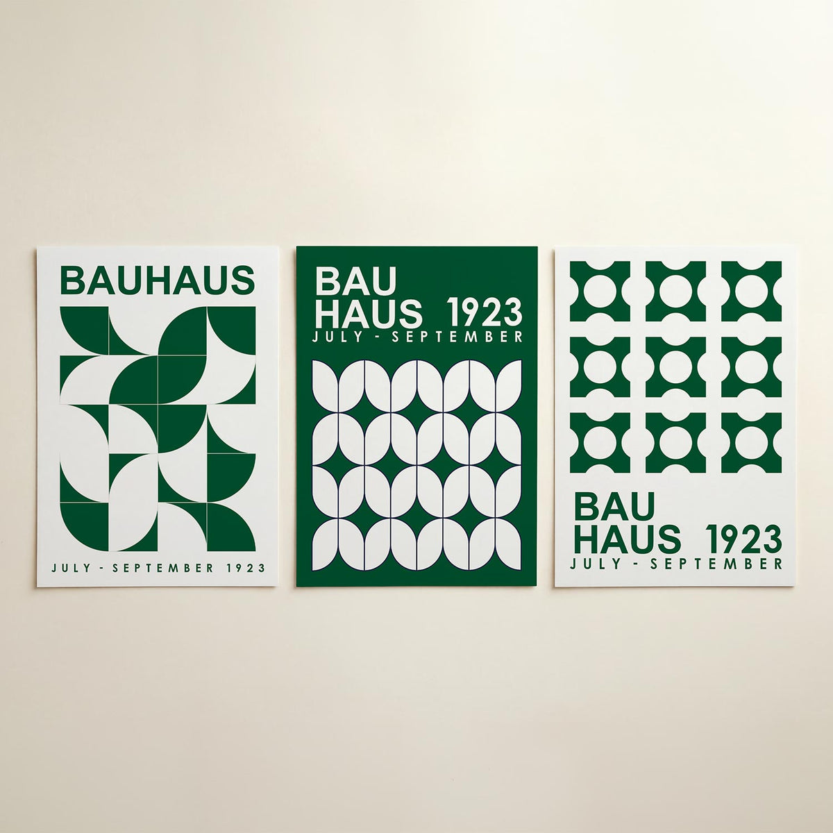 Vorm en kleur posterset – detailweergave – deze posterset in drie delen toont een speelse combinatie van groene en witte
