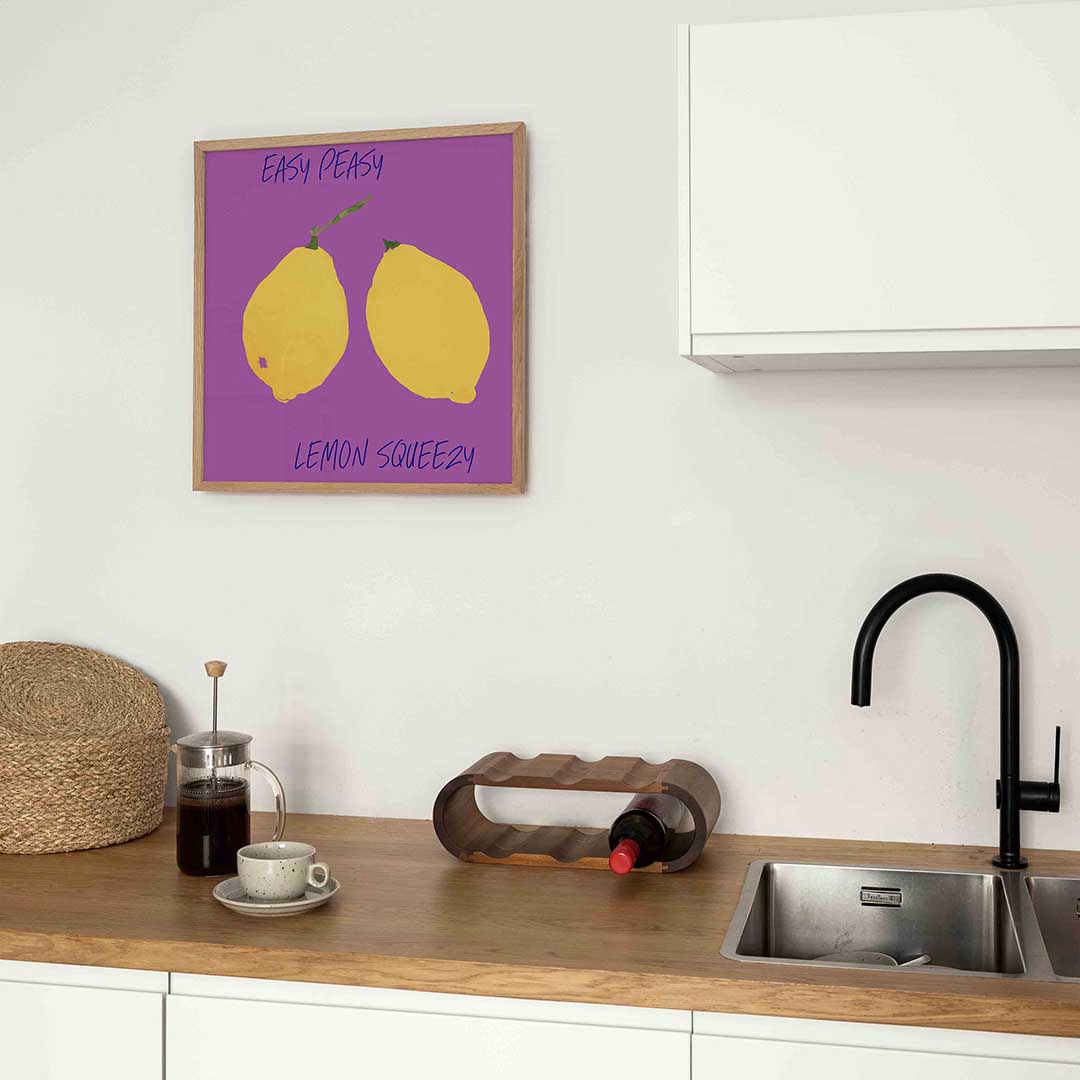 Citroenen op paarse achtergrond – keukenposter in vierkant formaat