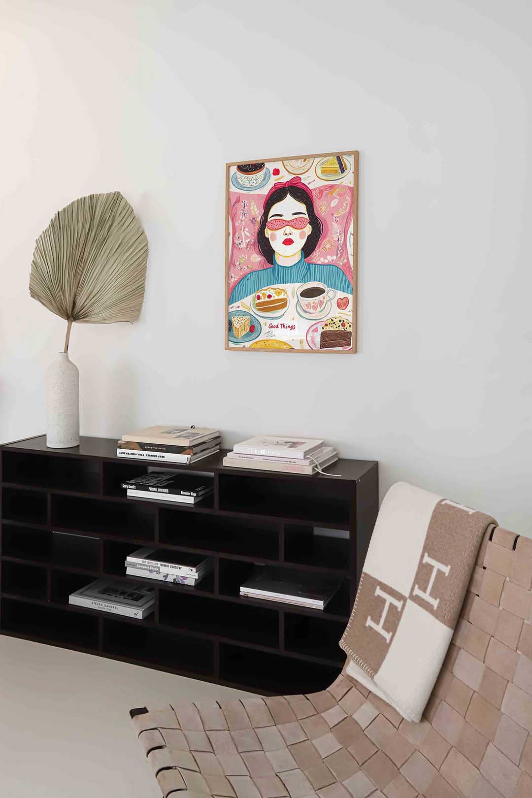 Vrouw met desserts – staande moderne wanddecoratie van WallArtistic