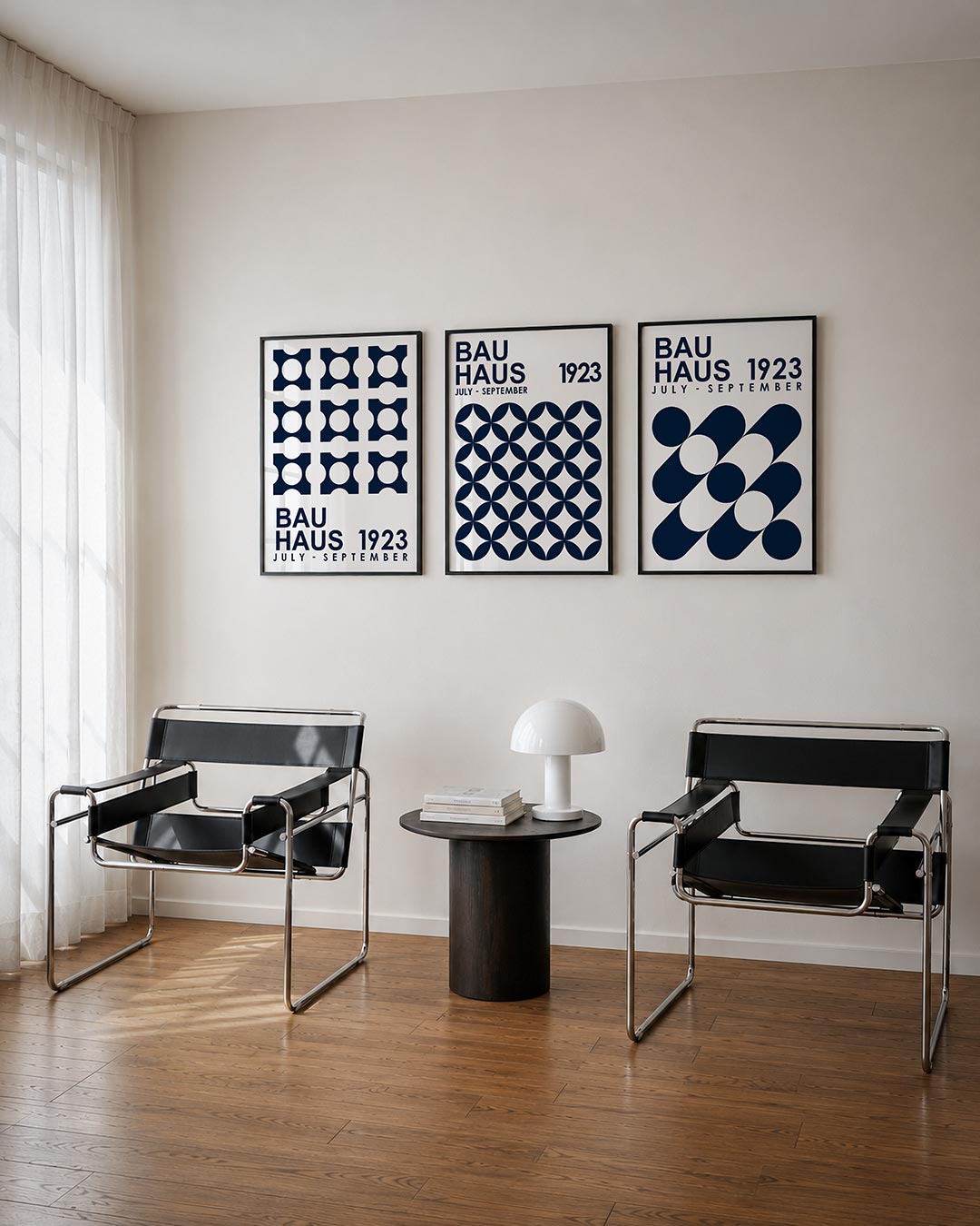 Cirkelpatroon en tekst driedelige posterset – deze posterset toont een ritmisch patroon van donkerblauwe cirkels en