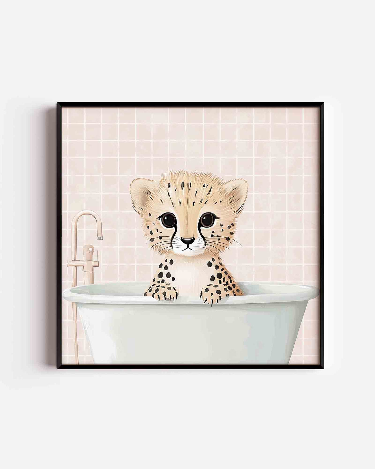 Jonge cheetah in bad – vierkante dierenposter als wanddecoratie