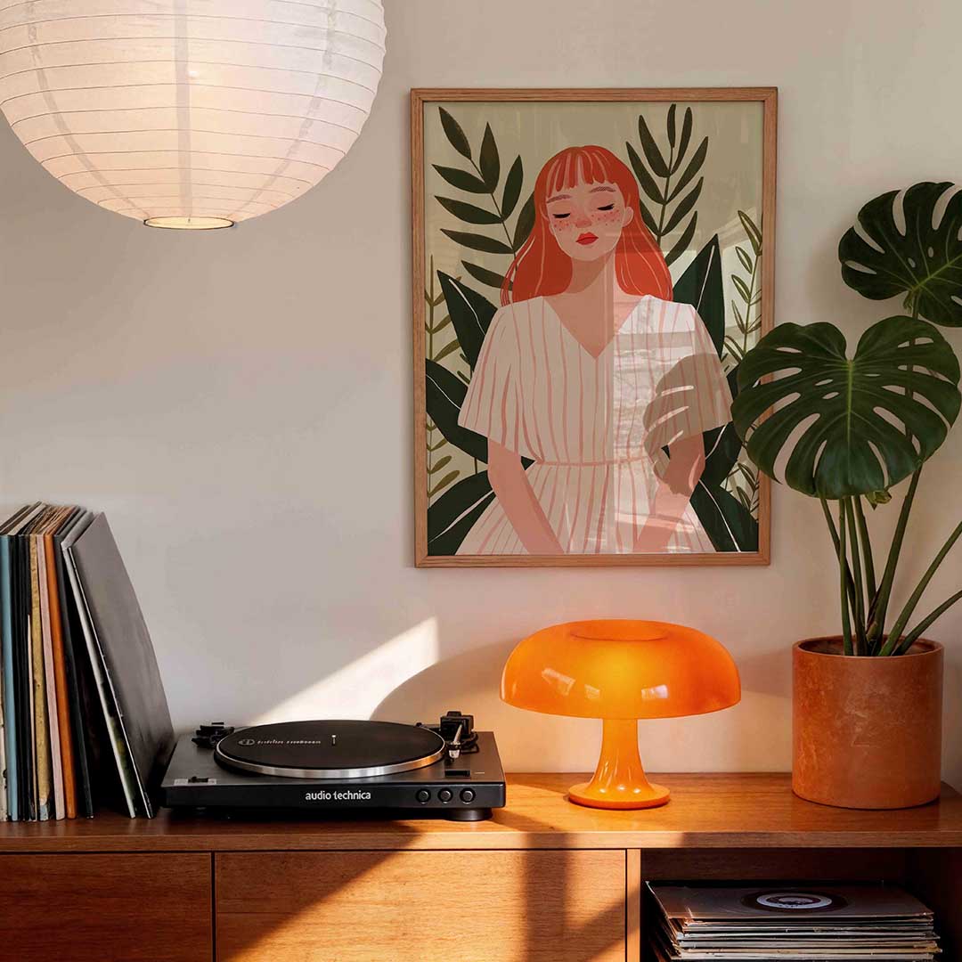 Vrouw met rode haren – staande kleurrijke wanddecoratie van WallArtistic