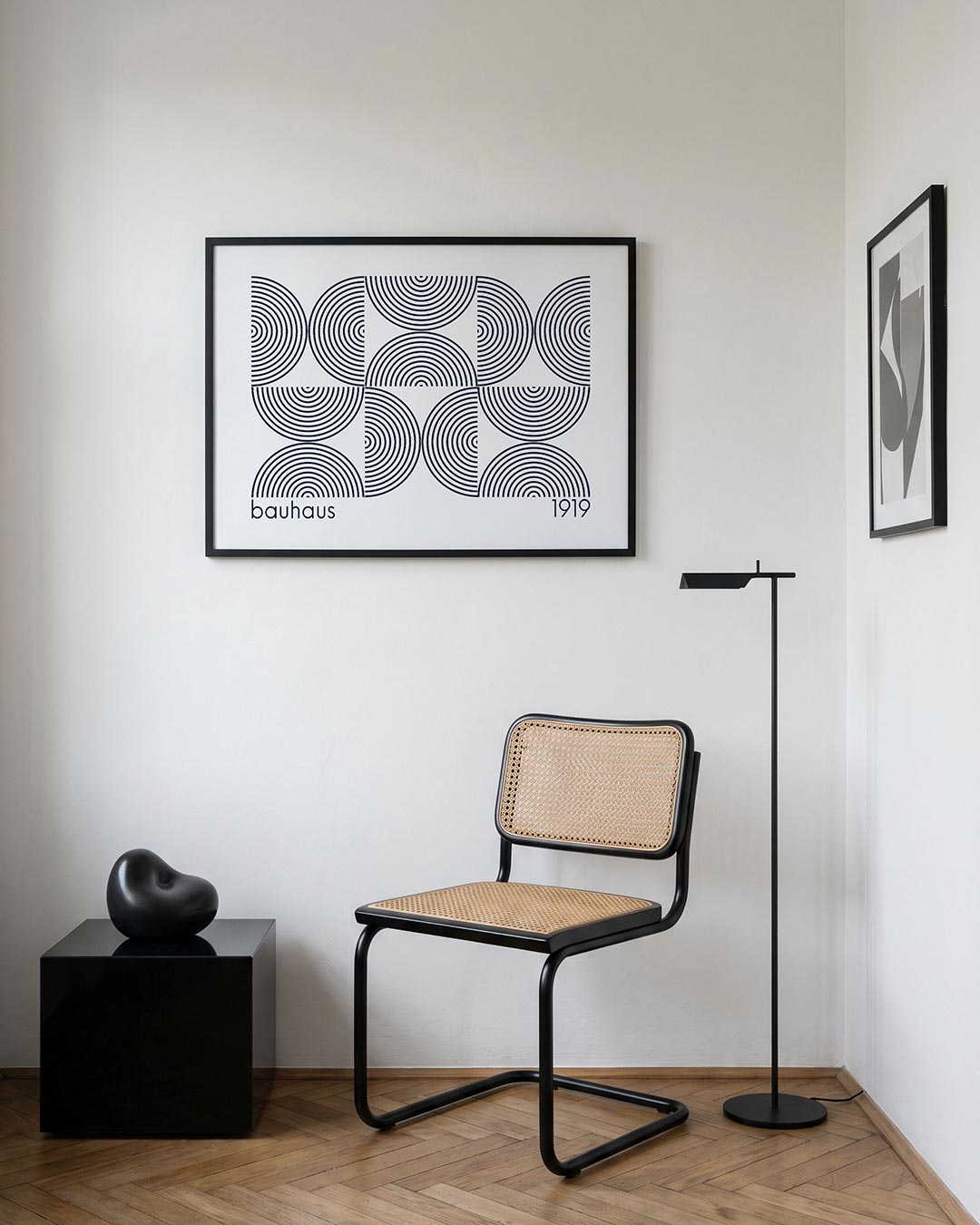 Cirkelritme en lijnen – geometrische Bauhaus poster in liggend formaat