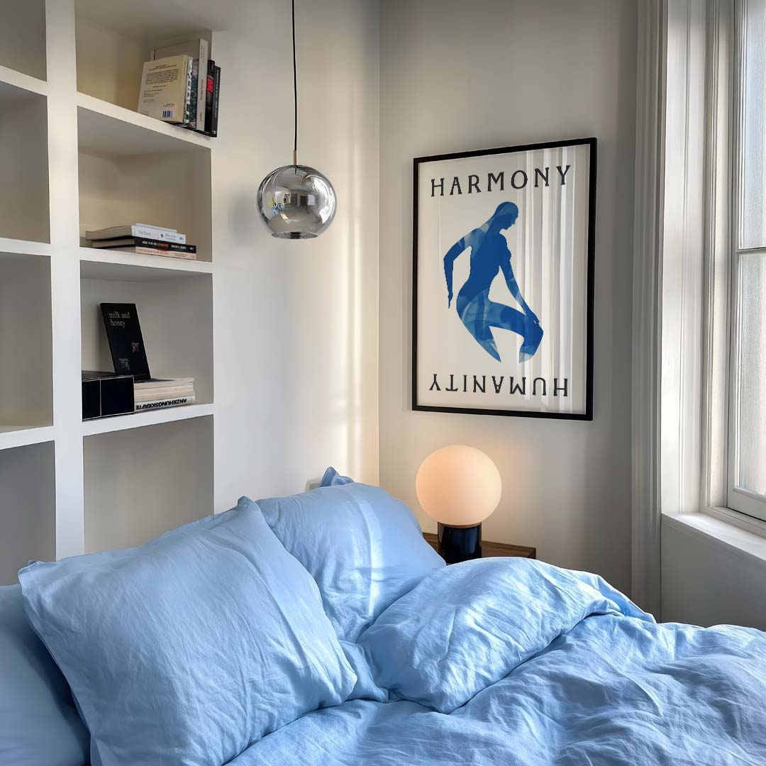Stijlvolle Blauwe Silhouet – vrouwelijk portret als moderne wandkunst