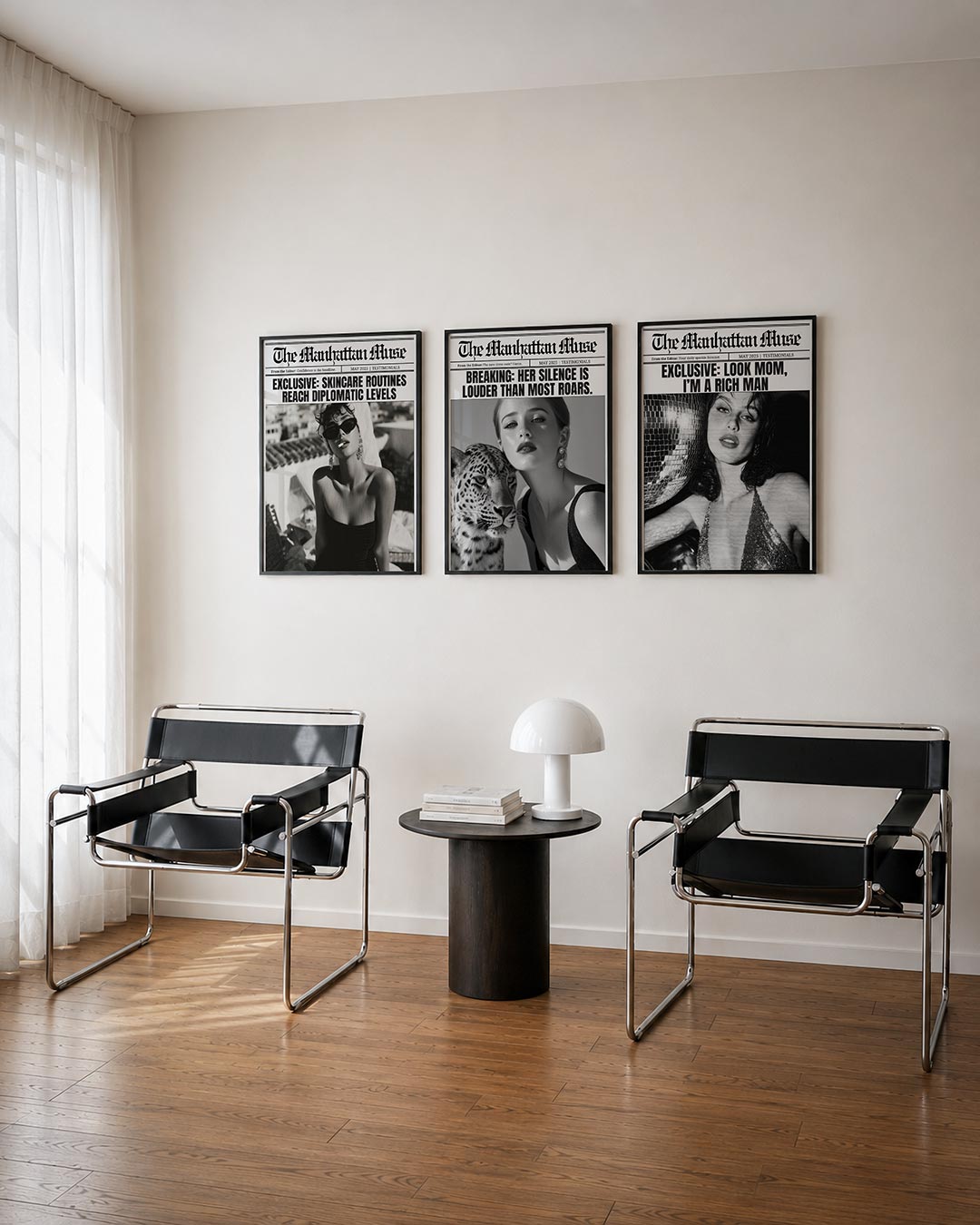 Zwart wit allure driedelige posterset – een elegante vrouw met zonnebril en handdoek om haar hoofd,