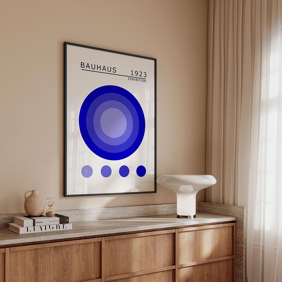 Cirkelstructuur blauw – geometrische Bauhaus poster in staand formaat