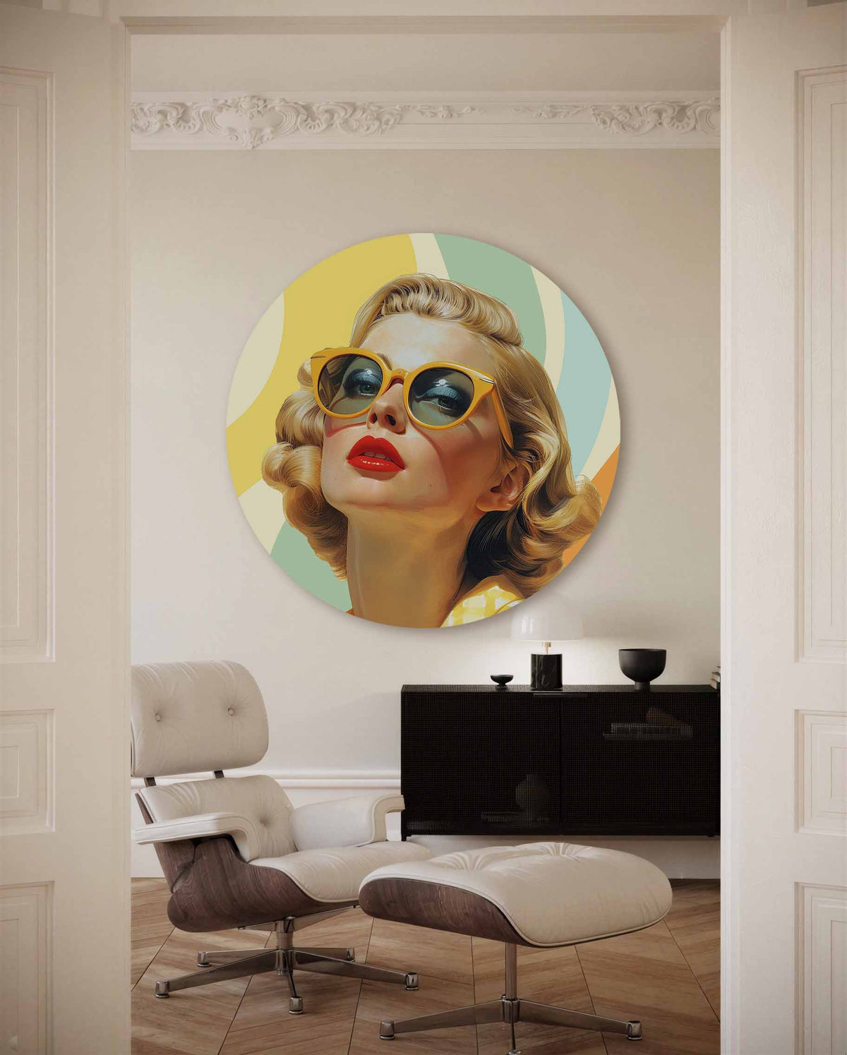 Vrouw met zonnebril – kleurrijke Pop Art muurcirkel voor aan de muur