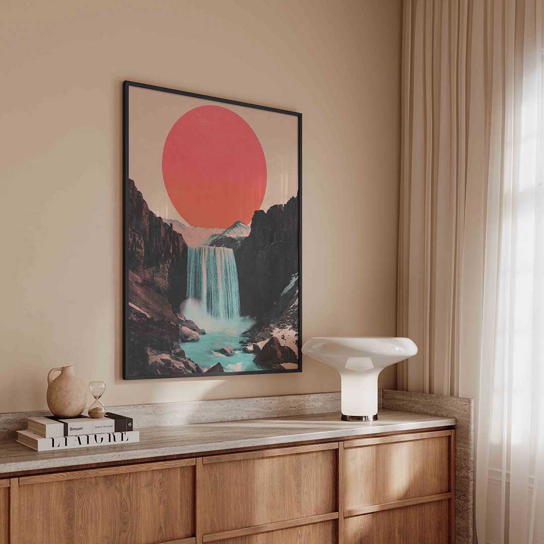 Waterval en zon – surreal poster in staand formaat