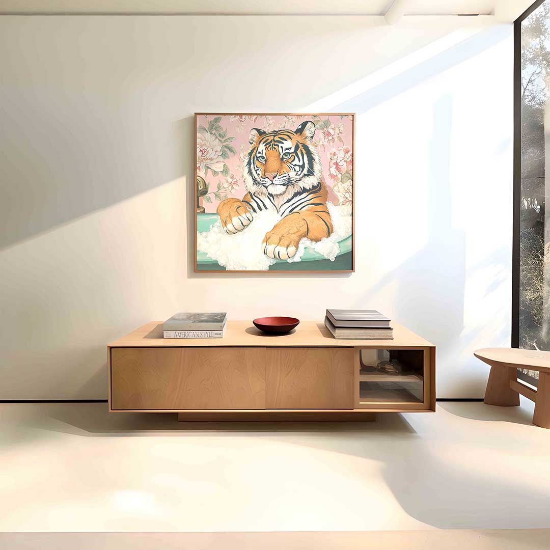 Tijger in bad – vierkante dieren wanddecoratie van WallArtistic