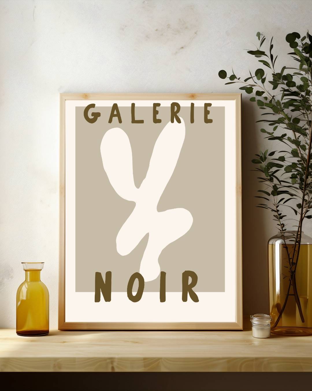 Beige abstracte vorm Galerie Noir Poster – staande poster voor modern interieur