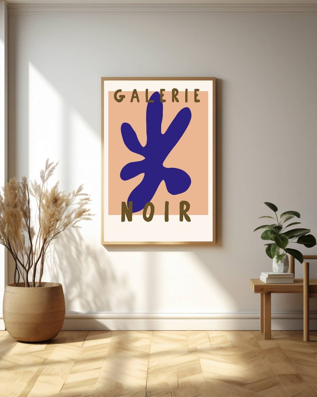 Diepblauwe abstracte vorm Galerie Noir Poster – staande poster voor modern interieur